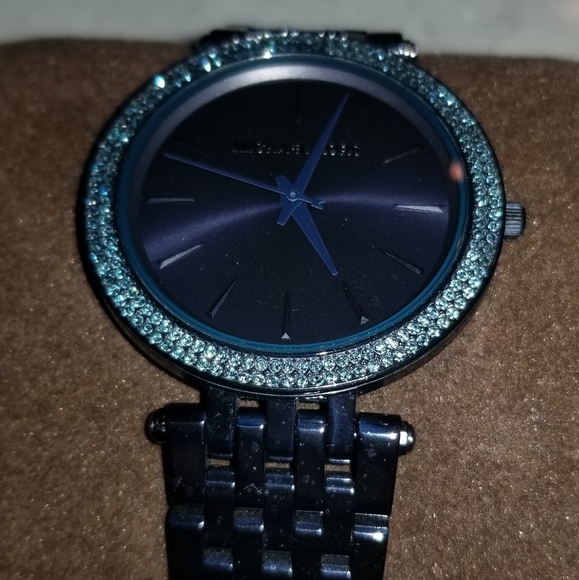 Ladies Michael Kors Watch - Picture 2 of 4